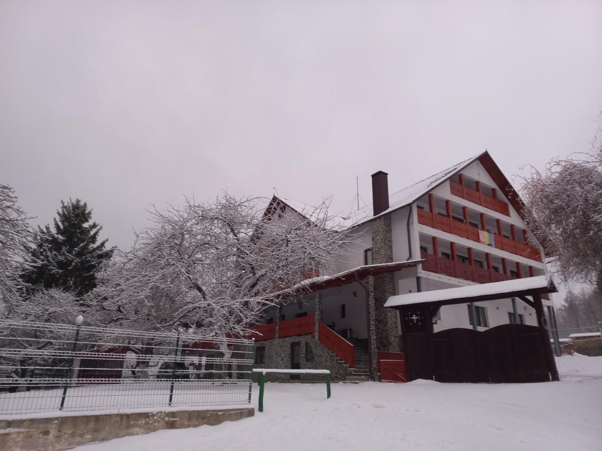 Casa De Vacanta Perla Colibitei Colibiţa Esterno foto